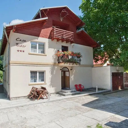 Casa Tudor-2